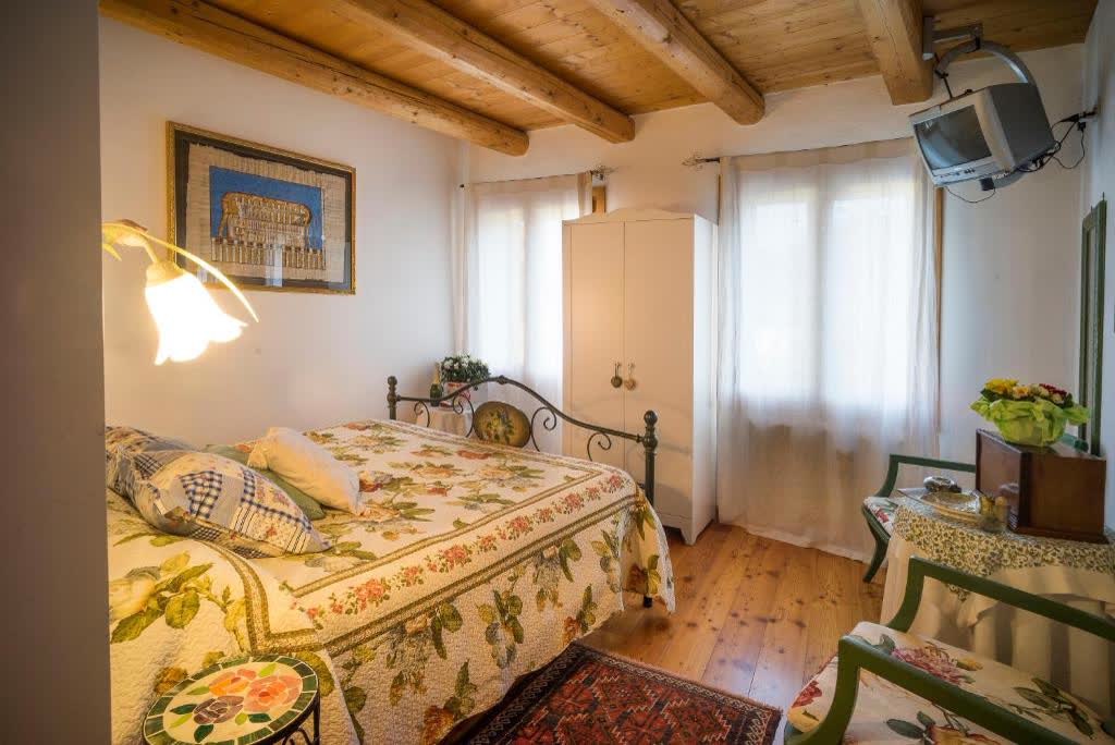 Casa Fiorina room 4
